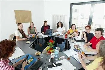 Хостел Koeln-deutz *